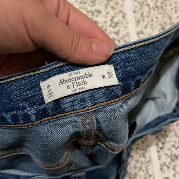 Abercrombie & Fitch Boyfriend Jeans - Picture 4 of 4